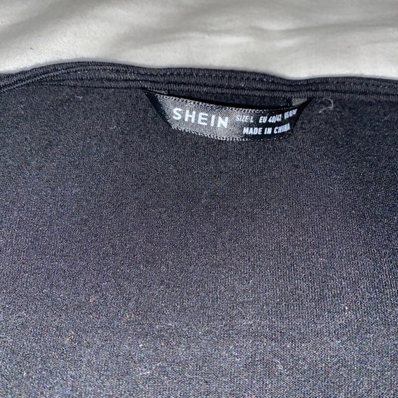 solid sweetheart neck knot front top - Picture 3 of 3